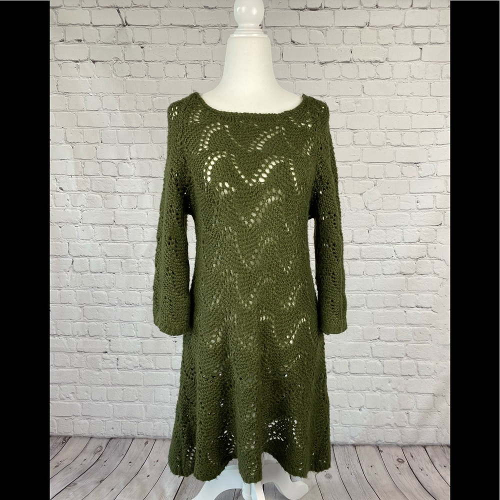 Boutique ~ Orange Fashion Village Sweater